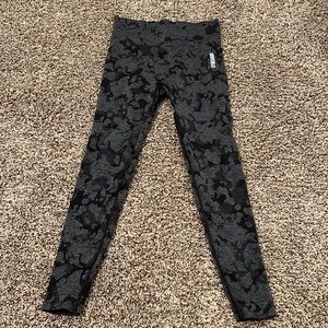 Gymshark Seamless Leggings with scrunch, size medium